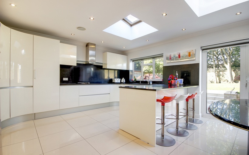 A kitchen-breakfast room prepared for a buyer's viewing